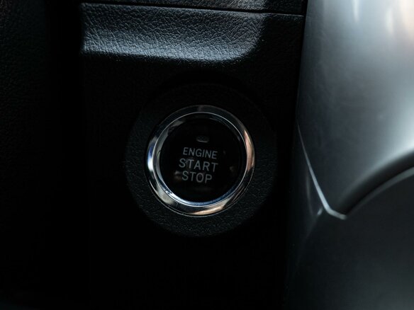 2011 Toyota Verso I, серебристый - вид 19