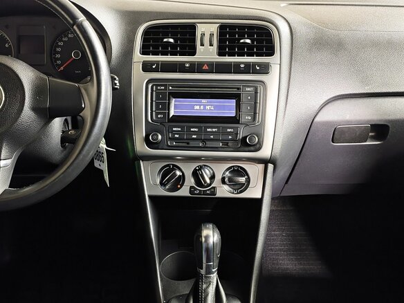 2013 Volkswagen Polo V, чёрный - вид 14