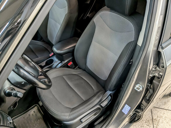 2018 Kia Soul II Рестайлинг, серебристый, 1595000 рублей - вид 19