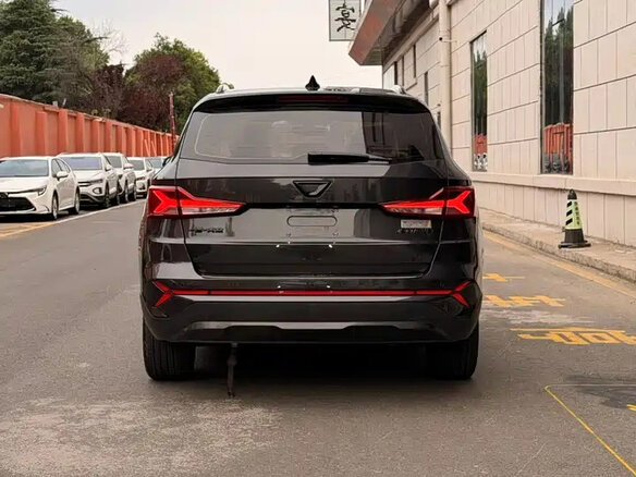 2023 Jetta VS7 I Рестайлинг 1, чёрный, 1647000 рублей - вид 4