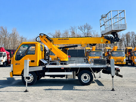 2026 Isuzu Автовышки, золотистый, 6200000 рублей, вид 4