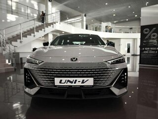 2024 Changan UNI-V I, серый, 3329900 рублей, вид 2