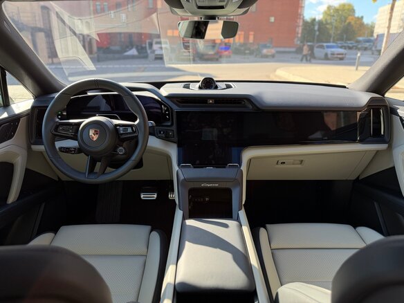 2026 Porsche Cayenne Electric IV, бежевый - вид 16