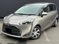 2021 Toyota Sienta II Рестайлинг, серый