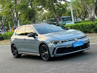 2022 Volkswagen Golf VIII, серый, 1744000 рублей, вид 3