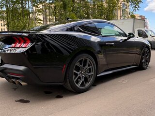 2024 Ford Mustang VII, чёрный, 5480000 рублей, вид 4