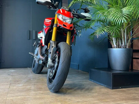 2022 Ducati Hypermotard, красный, 1300000 рублей, вид 5