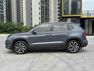 2022 Volkswagen Tharu I, серый, 1420000 рублей, вид 4