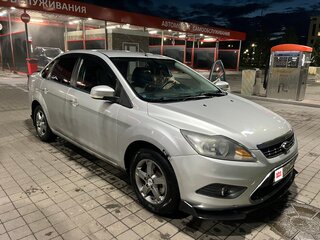 2008 Ford Focus II Рестайлинг, серебристый, 330000 рублей, вид 2