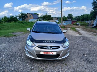 2011 Hyundai Solaris I, бежевый, 735000 рублей, вид 2
