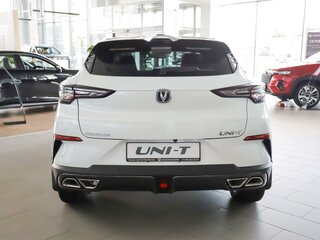 2024 Changan UNI-T I, белый, 3309900 рублей, вид 4