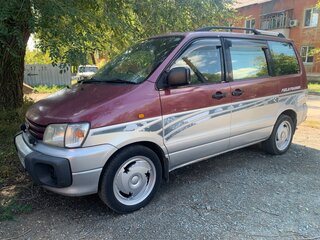 1997 Toyota Town Ace Noah III, серебристый, 550000 рублей, вид 2