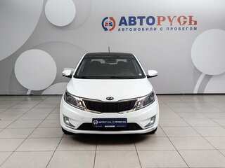 2015 Kia Rio 6-speed III, белый, 875000 рублей, вид 3