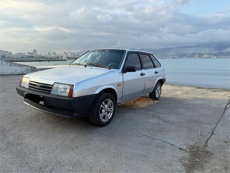 2003 Lada (ВАЗ) 21093i, серебристый, 130000 рублей, вид 1