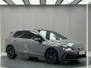 2023 Volkswagen Golf VIII, серый, 1950000 рублей, вид 3