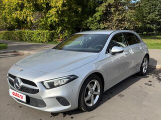 2018 Mercedes-Benz A-Класс 200 IV (W177), серебристый, 2200000 рублей, вид 2