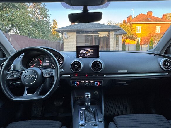 2019 Audi A3 III (8V) Рестайлинг, белый, 2550000 рублей - вид 10