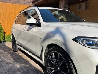 2021 BMW X7 30d I (G07), белый, 7490000 рублей, вид 3