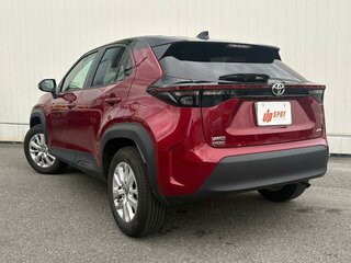 2023 Toyota Yaris Cross I, красный, 1650000 рублей, вид 5