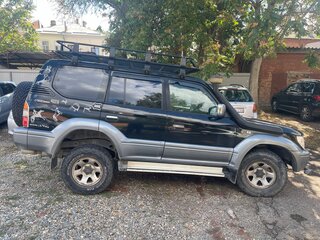 1999 Toyota Land Cruiser Prado 90 Series, чёрный, 1200000 рублей, вид 2