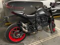 2021 Ducati Monster 937, серый, 900000 рублей - вид 3