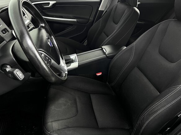 2016 Volvo V60 I Рестайлинг, серебристый - вид 8