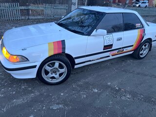 1991 Toyota Mark II VI (X80), белый, 530000 рублей, вид 2