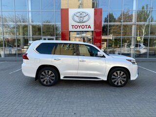 2021 Lexus LX 570 III Рестайлинг 2, белый, 8450000 рублей, вид 4