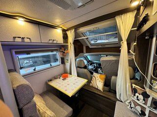 2018 Toyota HiAce H200 Рестайлинг, белый, 3499666 рублей, вид 4