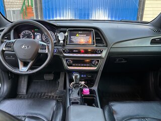 2017 Hyundai Sonata VII (LF) Рестайлинг, чёрный, 1400000 рублей, вид 5
