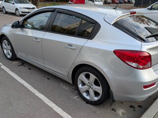 2013 Chevrolet Cruze I Рестайлинг, серебристый, 900000 рублей, вид 5