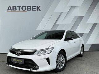 2017 Toyota Camry VII (XV50) Рестайлинг, белый, 2098000 рублей, вид 1