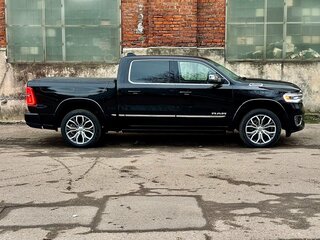 2026 Ram 1500 Crew Cab V Рестайлинг, чёрный, 10179000 рублей, вид 4