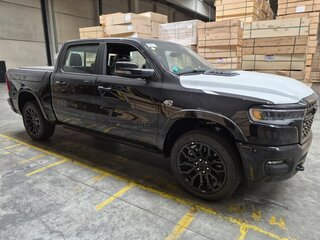 2026 Ram 1500 Rumble Bee V Рестайлинг, чёрный, 10479000 рублей, вид 3