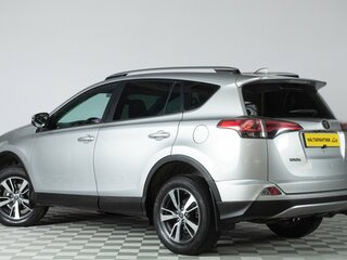 2017 Toyota RAV4 IV (XA40) Рестайлинг, серебристый, 2879000 рублей, вид 3