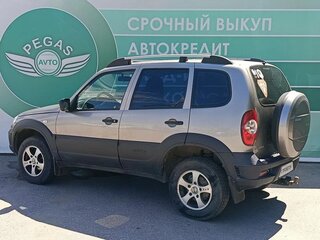 2018 Chevrolet Niva I Рестайлинг, серый, 675000 рублей, вид 5