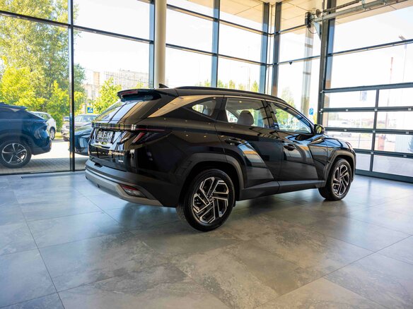 2025 Hyundai Tucson L IV Рестайлинг, чёрный, 5250000 рублей - вид 5