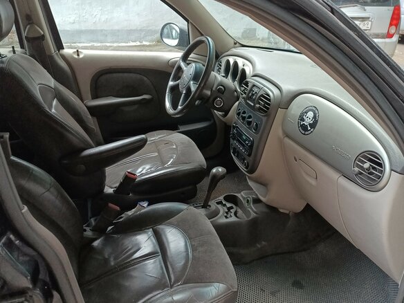 2001 Chrysler PT Cruiser, чёрный - вид 4