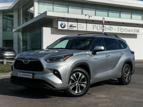 Toyota Highlander IV (XU70)
