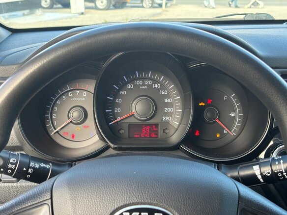 2014 Kia Rio 5-speed III, голубой, 1050000 рублей - вид 19