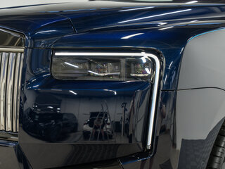 2026 Rolls-Royce Cullinan Black Badge I Рестайлинг (Series II), синий, 68990000 рублей, вид 3
