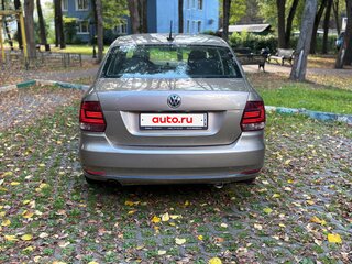 2018 Volkswagen Polo V Рестайлинг, бежевый, 1140000 рублей, вид 5