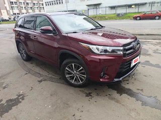 2017 Toyota Highlander III (XU50) Рестайлинг, пурпурный, 1650000 рублей, вид 1