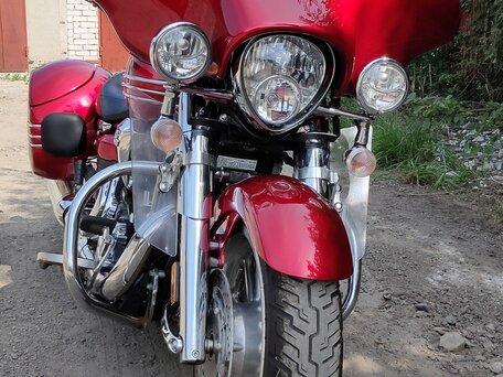 2009 Yamaha XV 1900, красный, 999999 рублей, вид 4