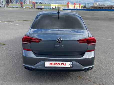 2020 Volkswagen Polo VI, серый, 1590000 рублей, вид 5