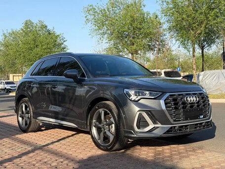 2022 Audi Q3 35 TFSI II (F3), серый, 2623000 рублей, вид 3