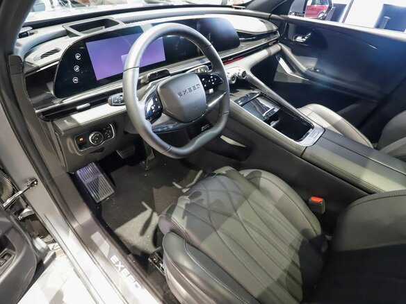 2025 Exeed RX, серый, 4584712 рублей - вид 9