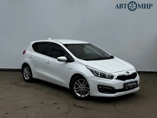 2017 Kia Ceed II Рестайлинг, белый, 1009000 рублей, вид 3