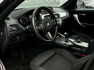 2019 BMW 1 серии 118i II (F20/F21) Рестайлинг 2, чёрный, 1892800 рублей, вид 5