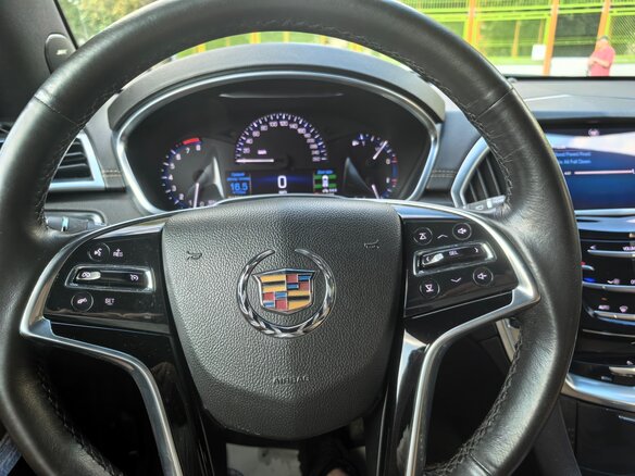 2014 Cadillac SRX II Рестайлинг, золотистый, 1460000 рублей - вид 17